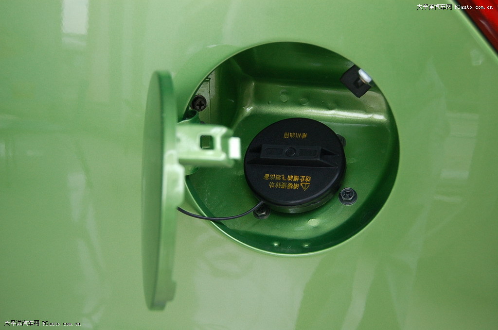 2532 长安汽车 -油箱盖 打开高清图片
