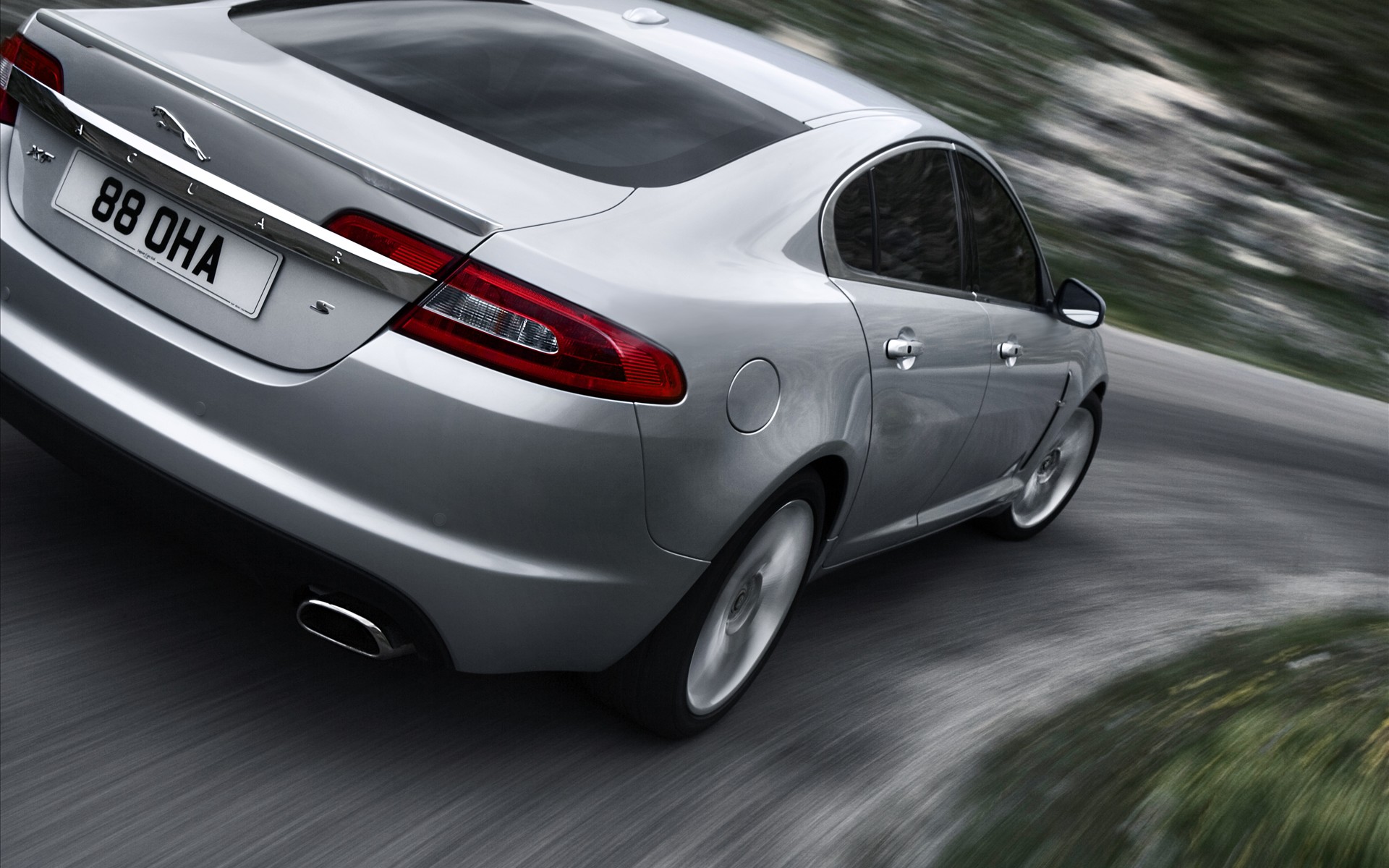 捷豹(jaguar)2010款壁纸