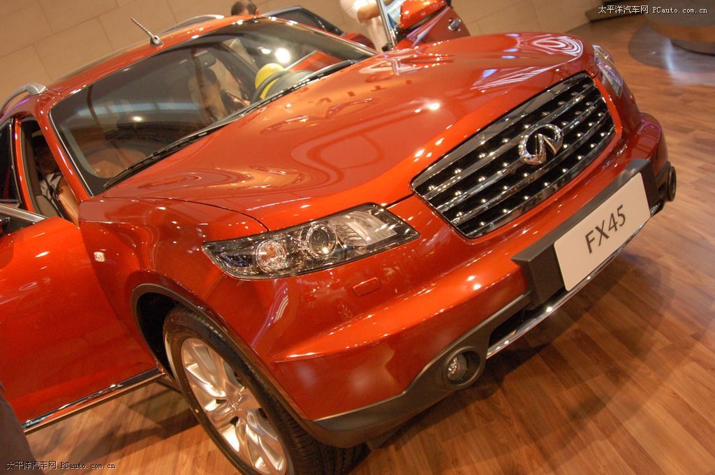 英菲尼迪FX車展高清大圖