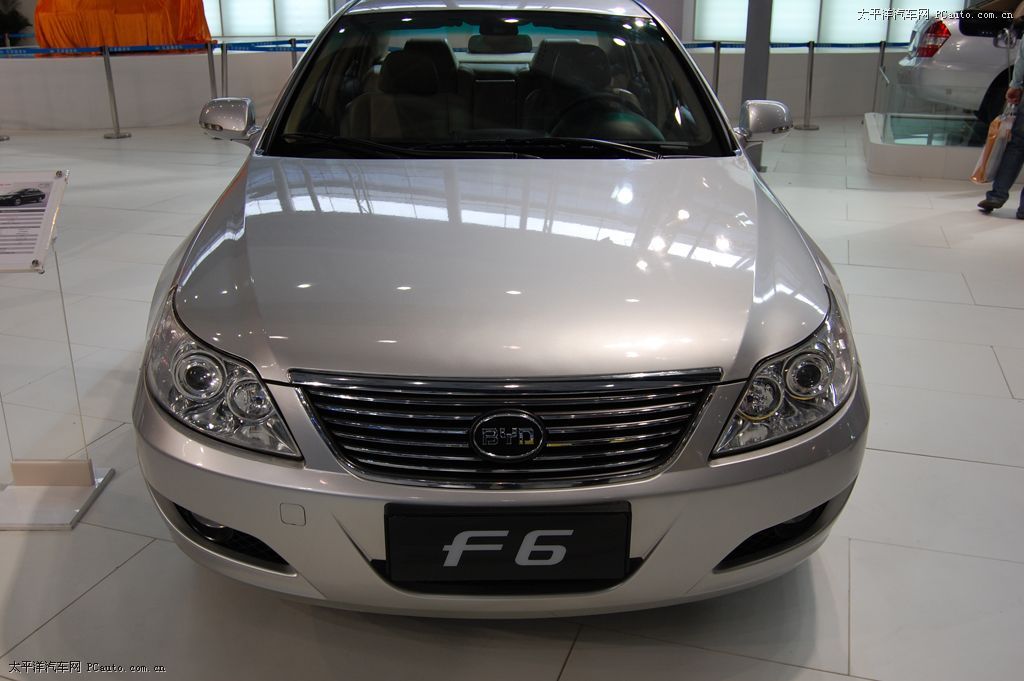 比亞迪F6車展高清大圖