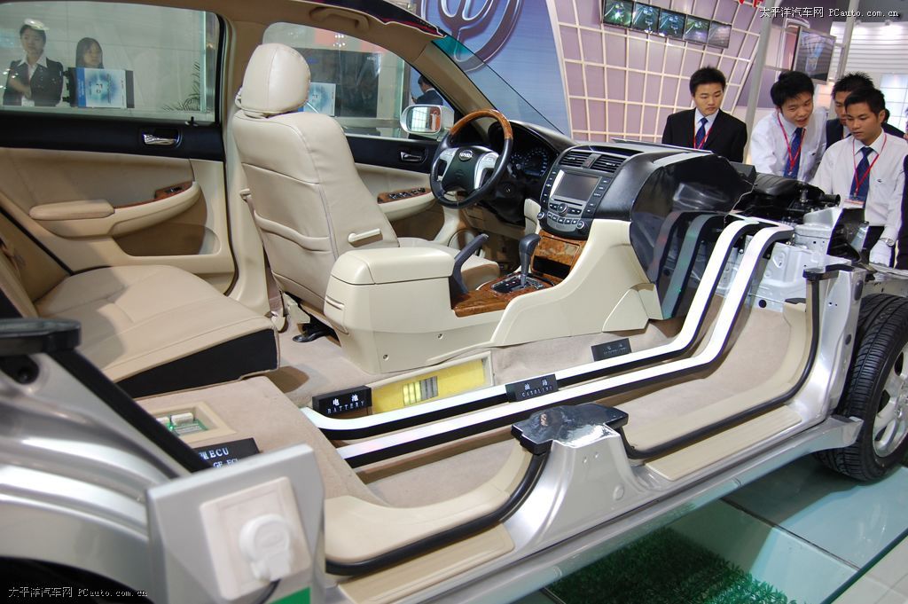 比亞迪F6車展高清大圖