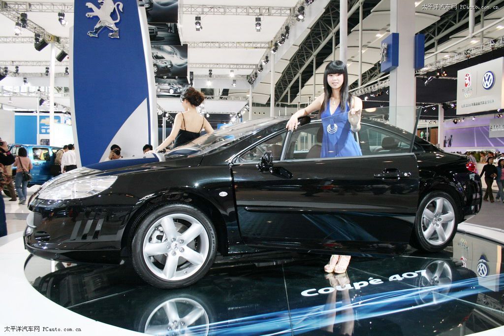 標(biāo)致407車展高清大圖