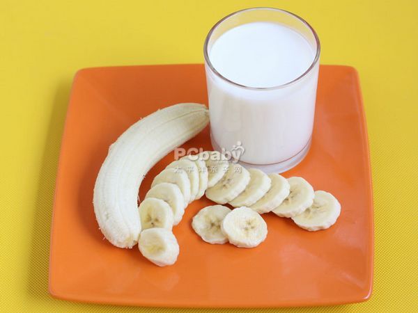 香蕉奶昔的做法 香蕉奶昔的家常做法 香蕉奶昔怎么做好吃 孕期食谱推荐