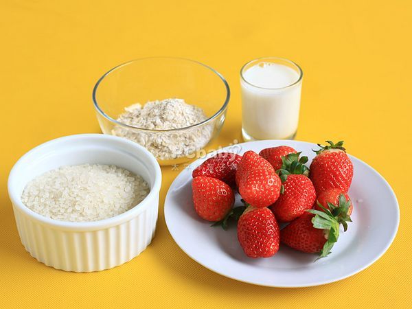 草莓奶香麦片粥的做法 草莓奶香麦片粥的家常做法 草莓奶香麦片粥怎么做好吃 孕期食谱推荐
